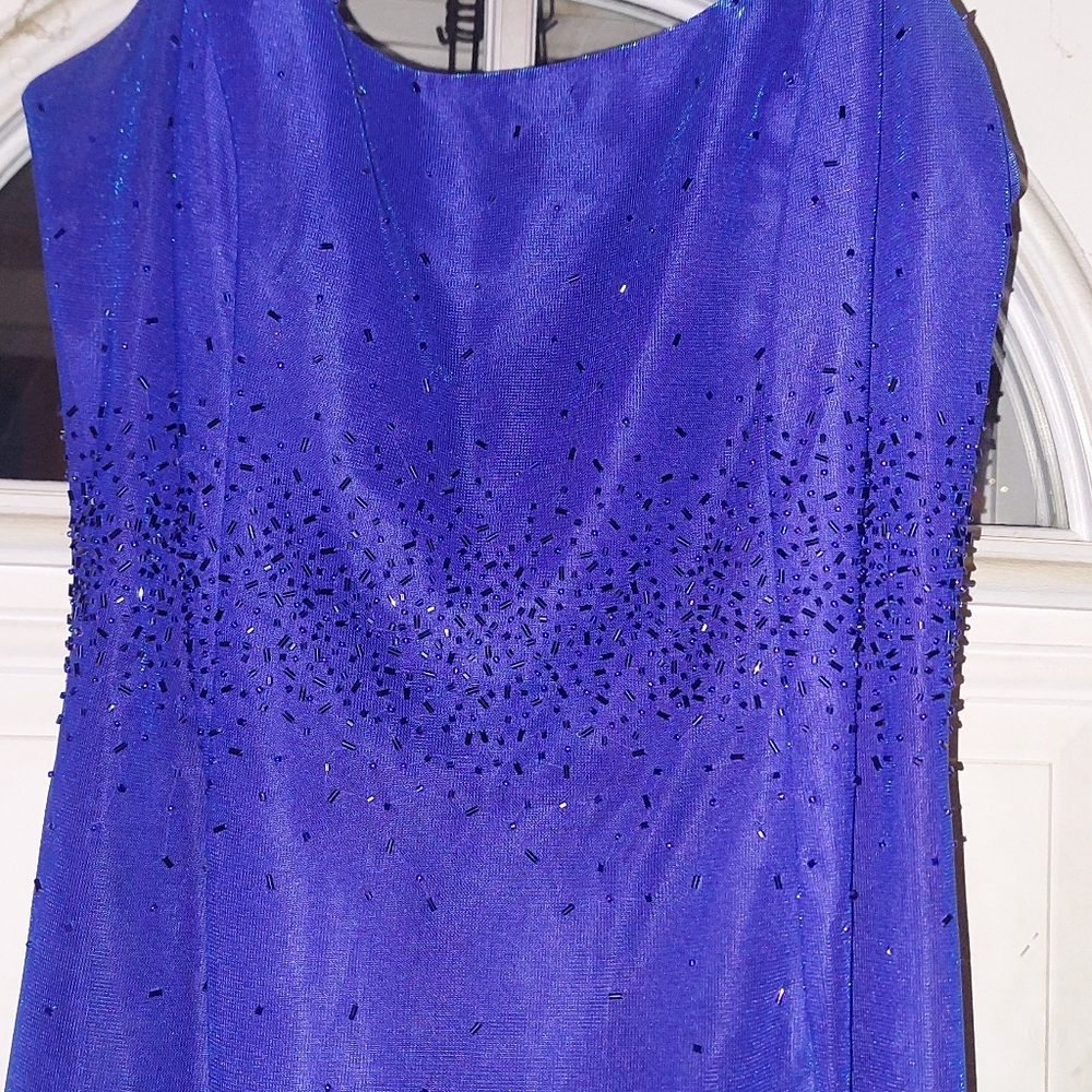 Dress - Picture 2 of 4